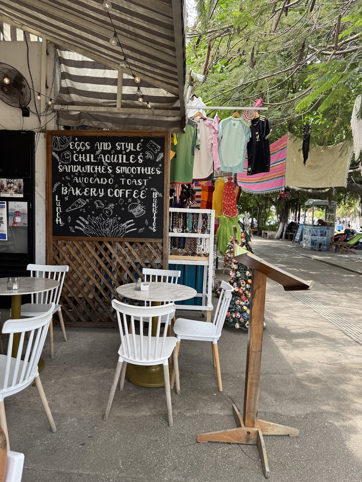 Rossina Cafe Tulum Pueblo