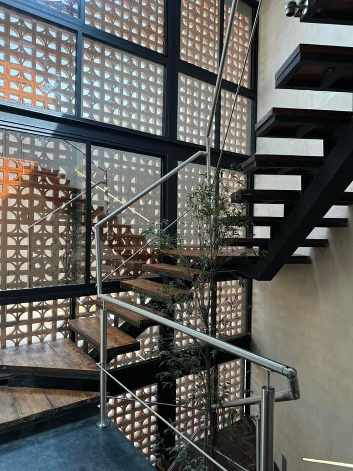 CoworkInn Business Center