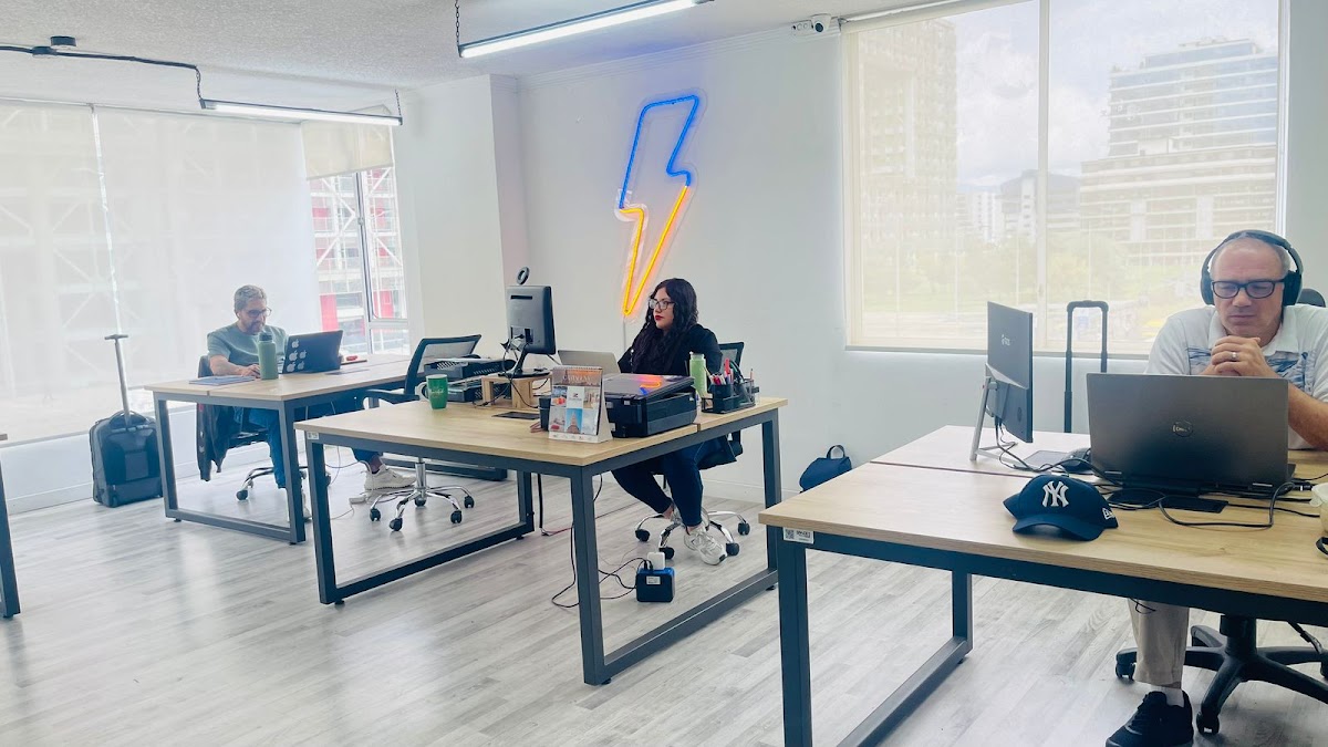 Cowork up — coworking in Quito
