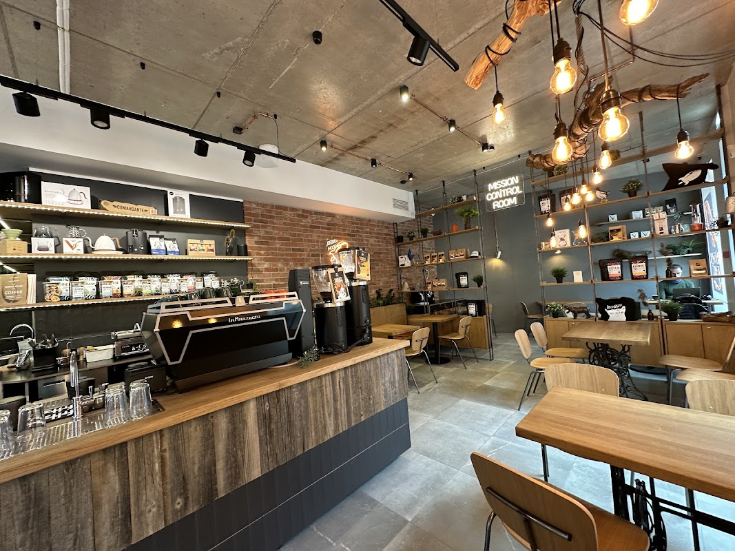 Rocket Bean Café