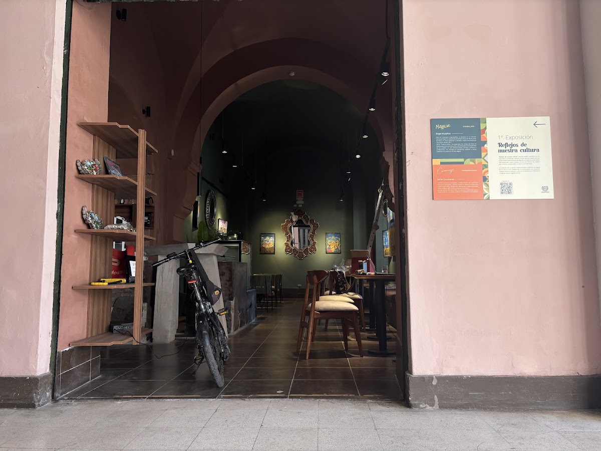 Amanqae cafe y cultura
