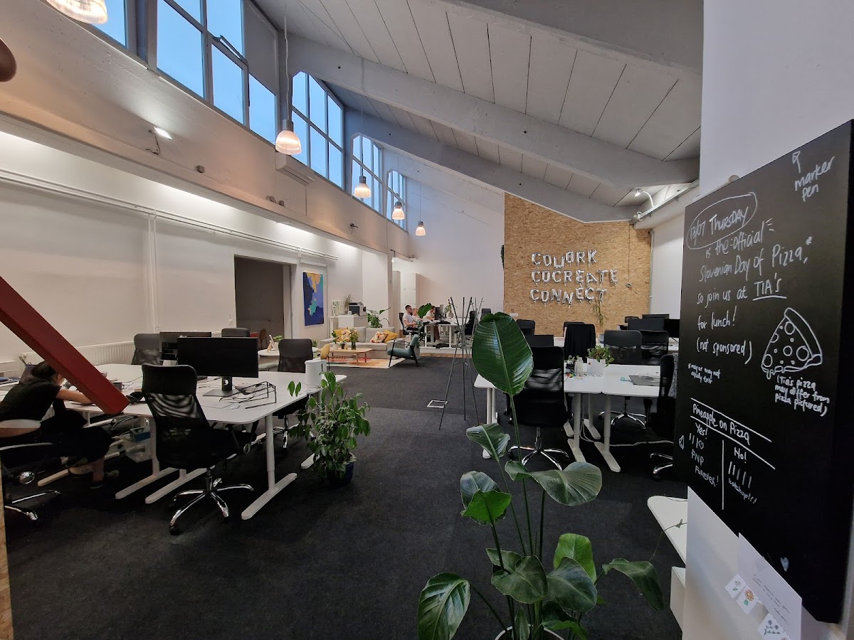 Pisarna - Coworking & flex offices